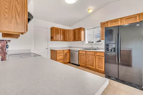 1217 Sunridge Ave, Rangely, CO 81648 photo 8