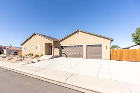 927 Echo Canyon St, Fruita, CO 81521 photo 1