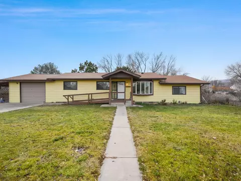 1046 E Carolina Ave, Fruita, CO 81521 photo 2