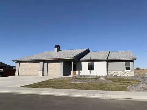 835 Country Ln, Grand Junction, CO 81506