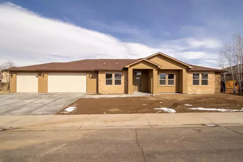 1153 Cherrywood Ave, Fruita, CO 81521