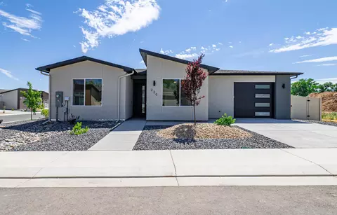 220 Rain Cloud St, Grand Junction, CO 81503