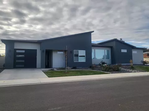 2731 Eclipse Ave, Grand Junction, CO 81503 photo 2