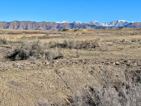 1720 P Rd, Loma, CO 81524