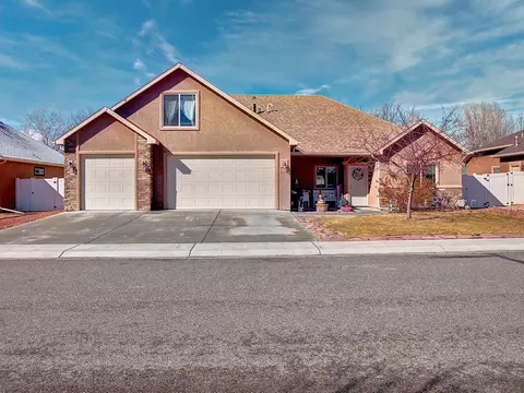 606 Silver Mountain Dr, Grand Junction, CO 81504