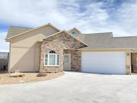 2822 Stoney Creek Ln, Montrose, CO 81401