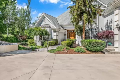 699 Cascade Dr, Grand Junction, CO 81506