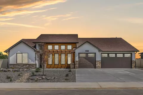677 Flamecrest Dr, Fruita, CO 81521