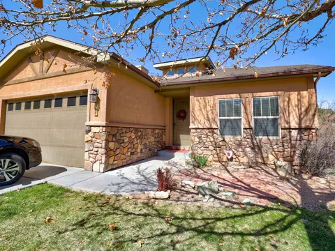 335 Cliff View Dr, Grand Junction, CO 81507