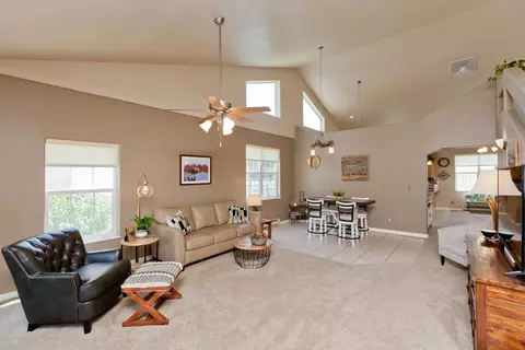 927 W Bell St, Rangely, CO 81648 photo 3