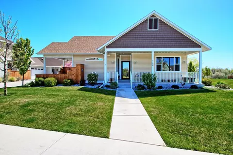 1188 Primrose Ln, Fruita, CO 81521