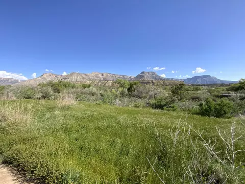 415 Parachute Park Blvd, Parachute, CO 81635