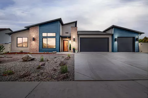 655 Flamecrest Dr, Fruita, CO 81521