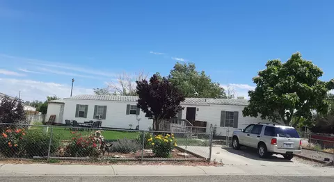 2812 S Niagara Cir, Grand Junction, CO 81501