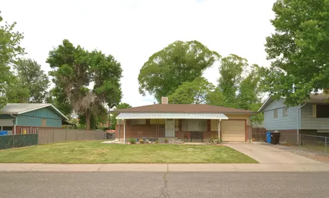 1305 Bristol Dr, Montrose, CO 81401