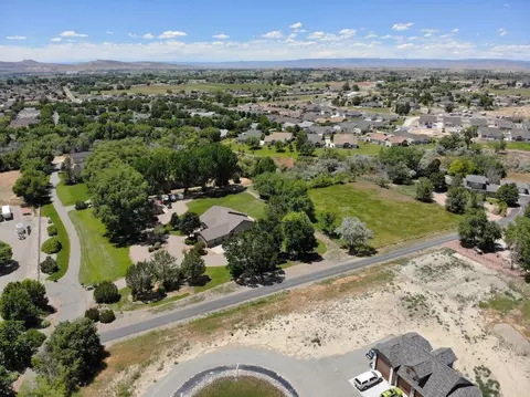 1455 Castle Ct, Fruita, CO 81521 photo 5