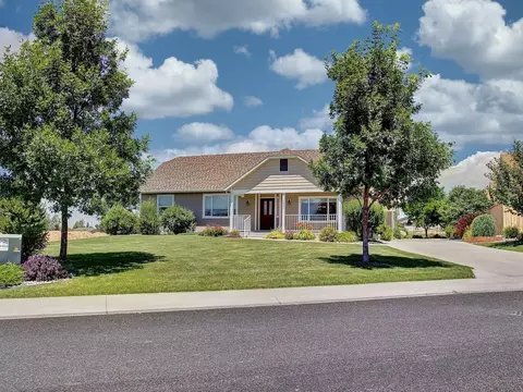 1201 Periwinkle Ln, Fruita, CO 81521 photo 3