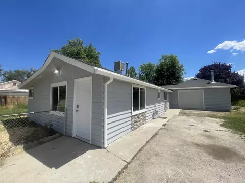 286 Cherry Ln, Grand Junction, CO 81503
