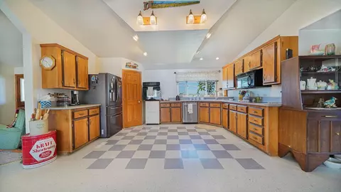 281 Middle St, Rangely, CO 81648 photo 14