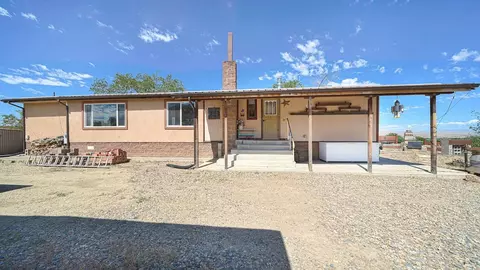 281 Middle St, Rangely, CO 81648 photo 2