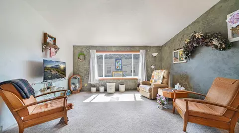 281 Middle St, Rangely, CO 81648 photo 9