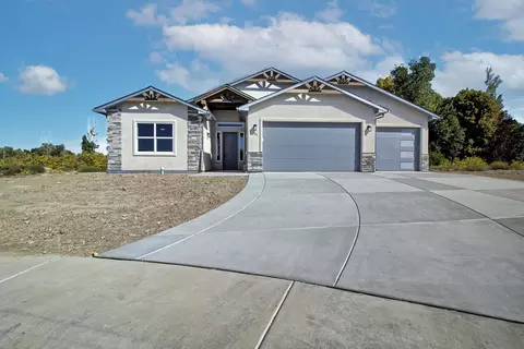 992 Elberta Dr, Fruita, CO 81521