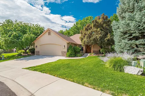 2211 Fernwood Ct, Grand Junction, CO 81506