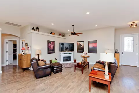 585 Beech Ave, Fruita, CO 81521 photo 3