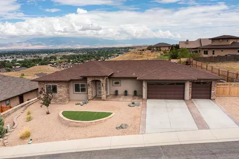 202 Spyglass Dr, Grand Junction, CO 81503