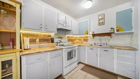 718 E Rio Blanco Ave, Rangely, CO 81648 photo 8