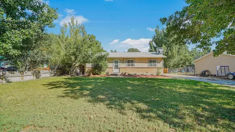 718 E Rio Blanco Ave, Rangely, CO 81648