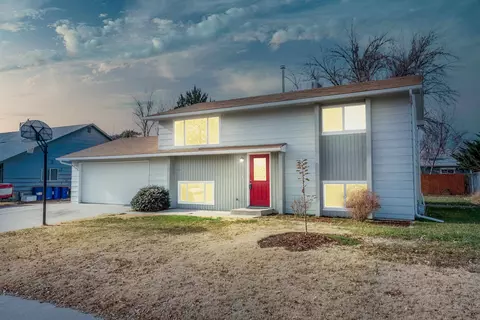 563 Peachwood Dr, Grand Junction, CO 81504