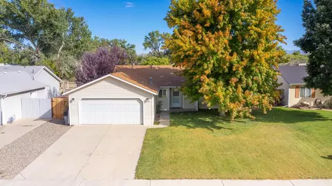 1131 Walnut St, Fruita, CO 81521 photo 2