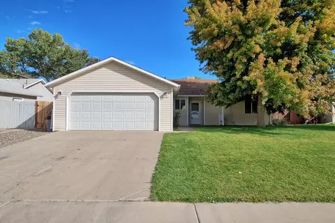 1131 Walnut St, Fruita, CO 81521 photo 3