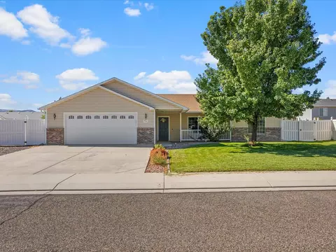 635 Stone Mountain Dr, Fruita, CO 81521