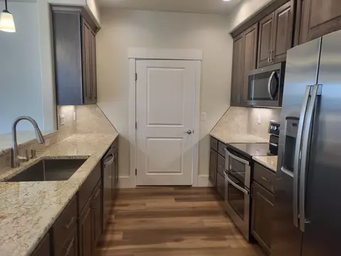 1233 Periwinkle Ct, Fruita, CO 81521 photo 6
