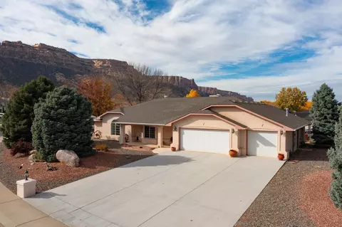 2170 Redcliff Cir, Grand Junction, CO 81507
