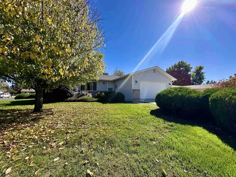 622 Cris Mar St, Grand Junction, CO 81504