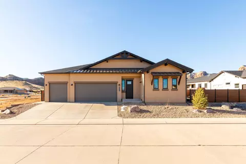 325 Red Point Rd, Grand Junction, CO 81507