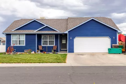 2003 Stan Dr, Montrose, CO 81401