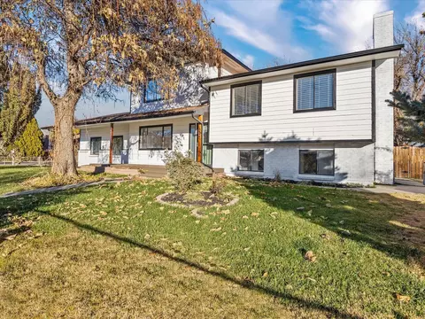 624 Hudsons Bay Dr, Grand Junction, CO 81504