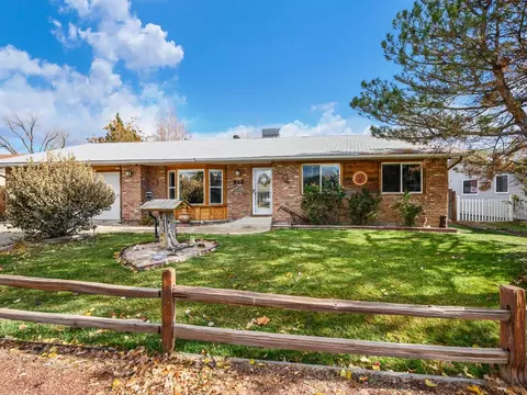 612 Pioneer Rd, Grand Junction, CO 81504