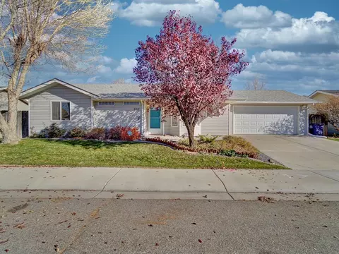 566 W Greenfield Cir, Grand Junction, CO 81504