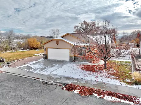 2881 Presley Ave, Grand Junction, CO 81501