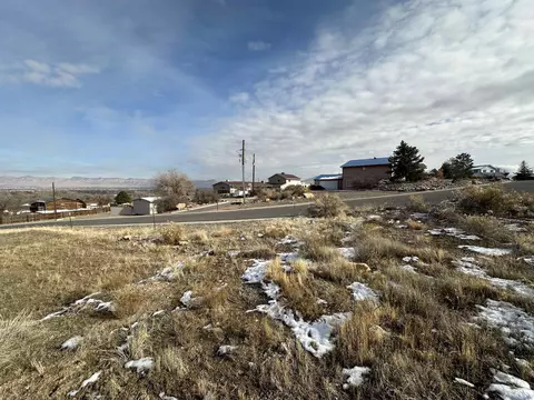 199 Hideaway Ln, Grand Junction, CO 81503