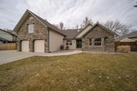 2220 Mescalero Ave, Grand Junction, CO 81507