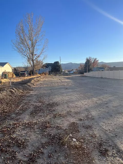 945 E Pabor Ave, Fruita, CO 81521