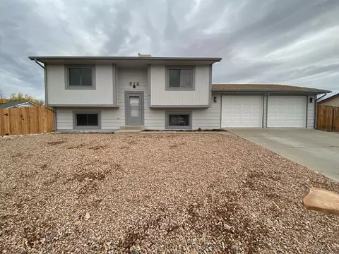 516 Horn Baker Ct, Clifton, CO 81520