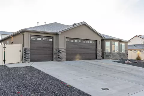712 Limber Pine St, Fruita, CO 81521 photo 2