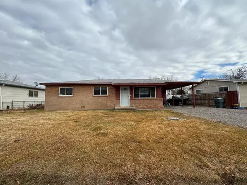 310 Zuni Dr, Orchard Mesa, CO 81503